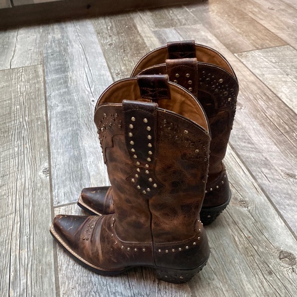 ARIAT RHINESTONE COWGIRL 7B - Picture 2 of 8